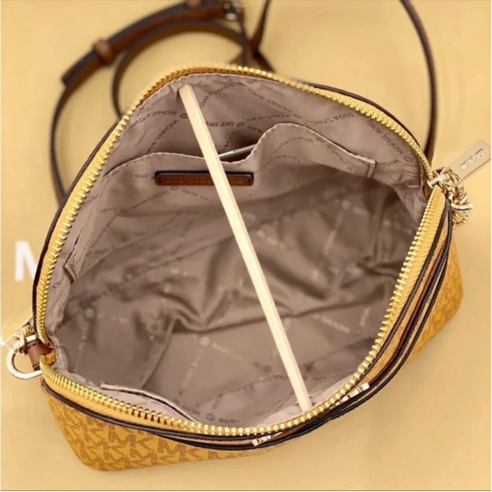 New Michael Kors Dome Crossbody Bag Marigold - Picture 6 of 11